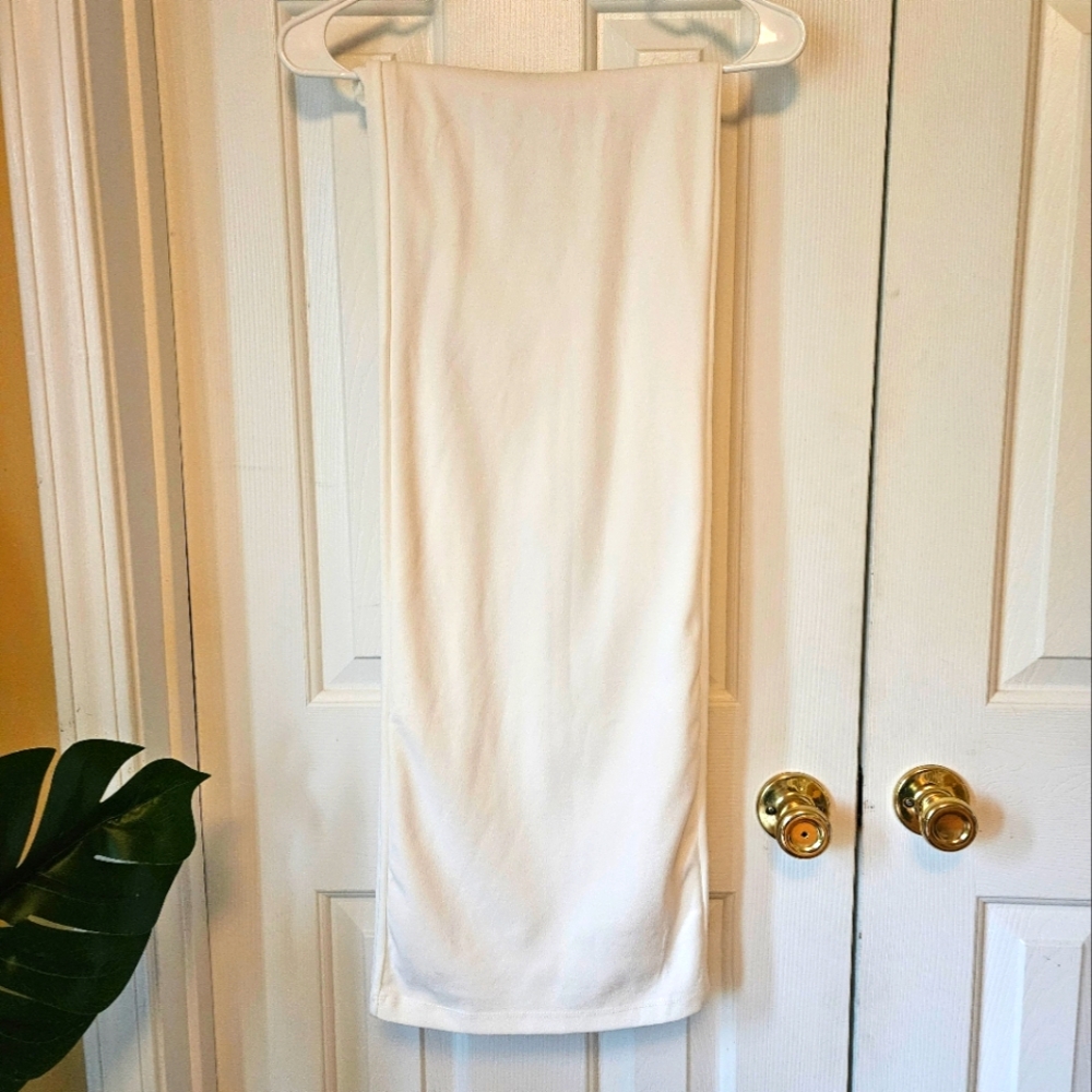 Elegant Cream Cross-Back Jumpsuit - Picture 11 of 11
